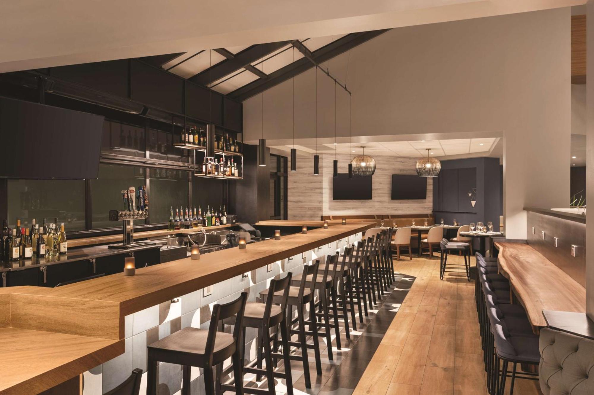 Doubletree By Hilton Tampa Rocky Point Waterfront Hotell Exteriör bild