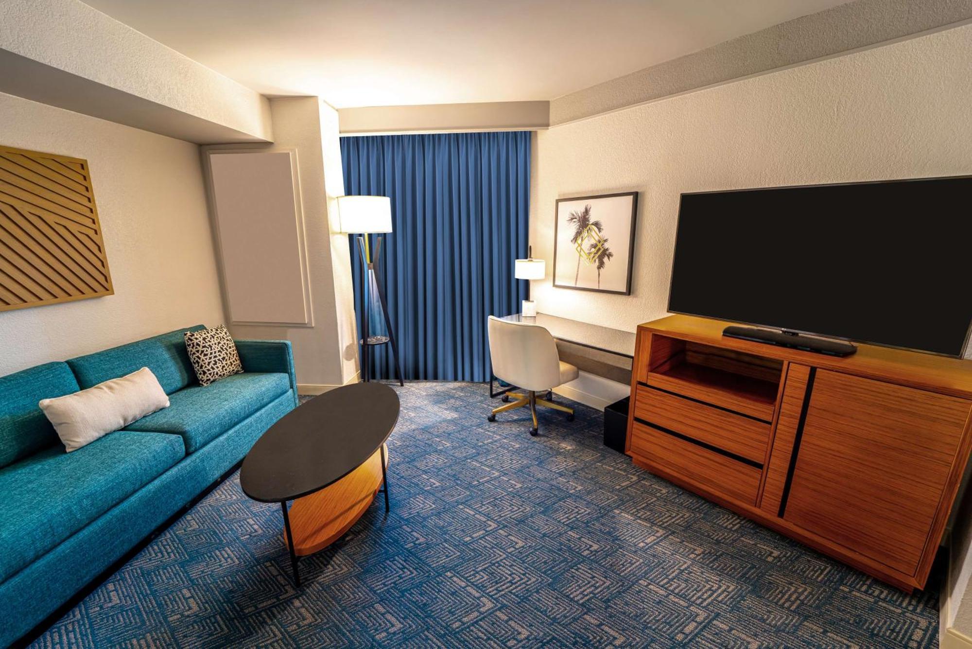 Doubletree By Hilton Tampa Rocky Point Waterfront Hotell Exteriör bild