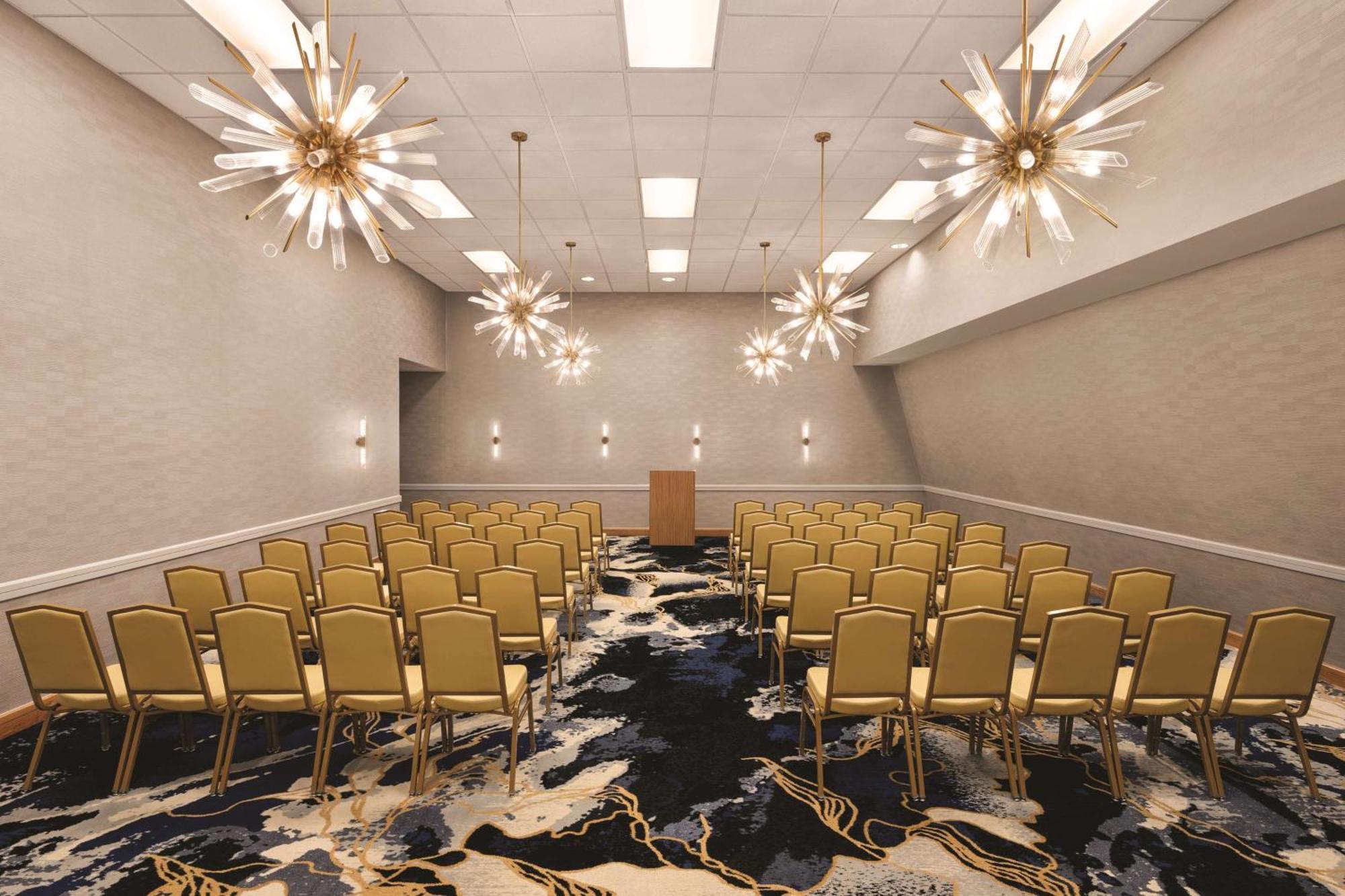Doubletree By Hilton Tampa Rocky Point Waterfront Hotell Exteriör bild