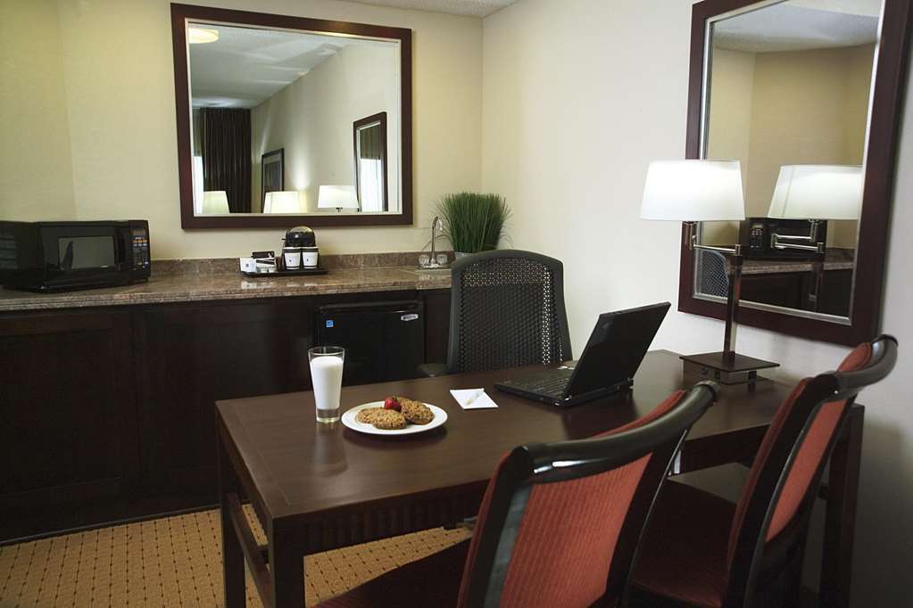 Doubletree By Hilton Tampa Rocky Point Waterfront Hotell Rum bild